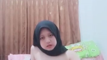 Bokep Indo Abg Jilbab Hitam Colmek Botol Pewangi