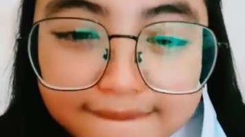 Bokep Indo Piyu Buka Kutang Hitam