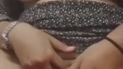 Bokep Indo Janda Jilbab Bugil Dadakan Colmek Hot