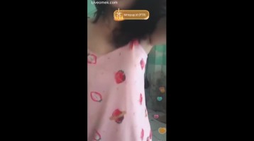 Puteee Aka Baby Audrey Tampil Cantik Tepuk Pantatnya