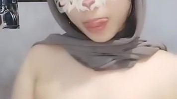 Yunita Jilbab Coklat Omek Ngangkang