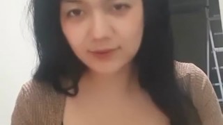 Depi Host Tiktok Bahenol Twerk Pantat Live Private