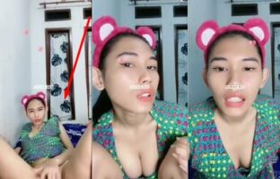 Pamer Meki Lagi Molyly Host Baru Terbuka Terus Dream